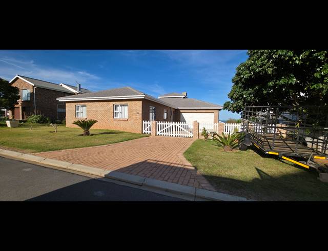3 BEDROOM HOUSE FOR SALE IN BOGGOMSBAAI
